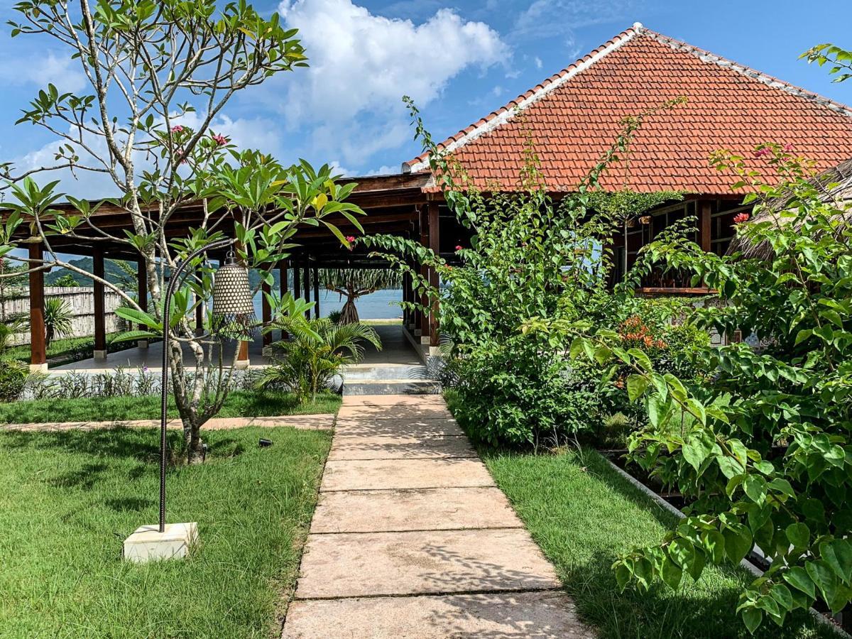 סקוטונג The Club Villas Lombok מראה חיצוני תמונה